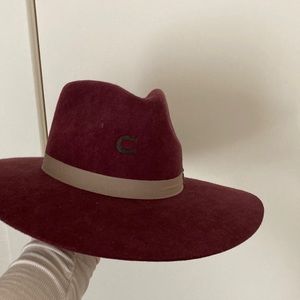 Red cowgirl hat